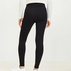 LOFT Ponte Leggings / Navy